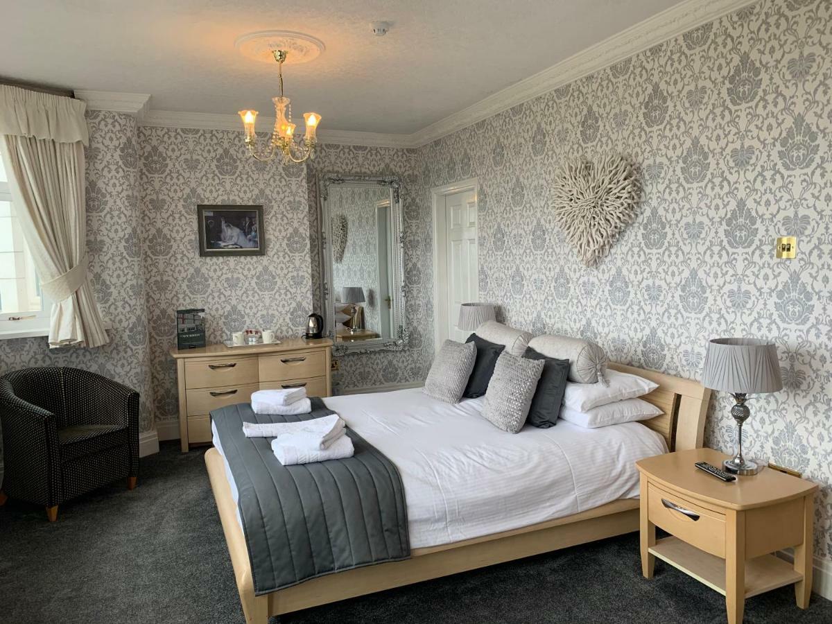 New Boston Guest Accommodation Fleetwood Exterior photo